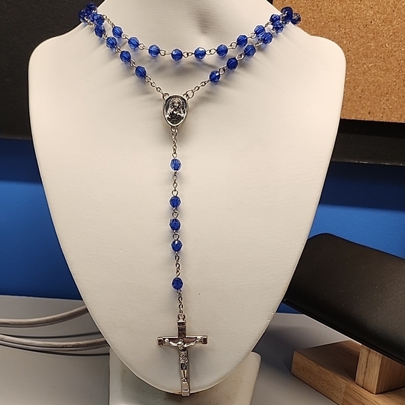 Vintage Blue Plastic Faceted Beaded Rosary Necklace - Picture 1 of 6